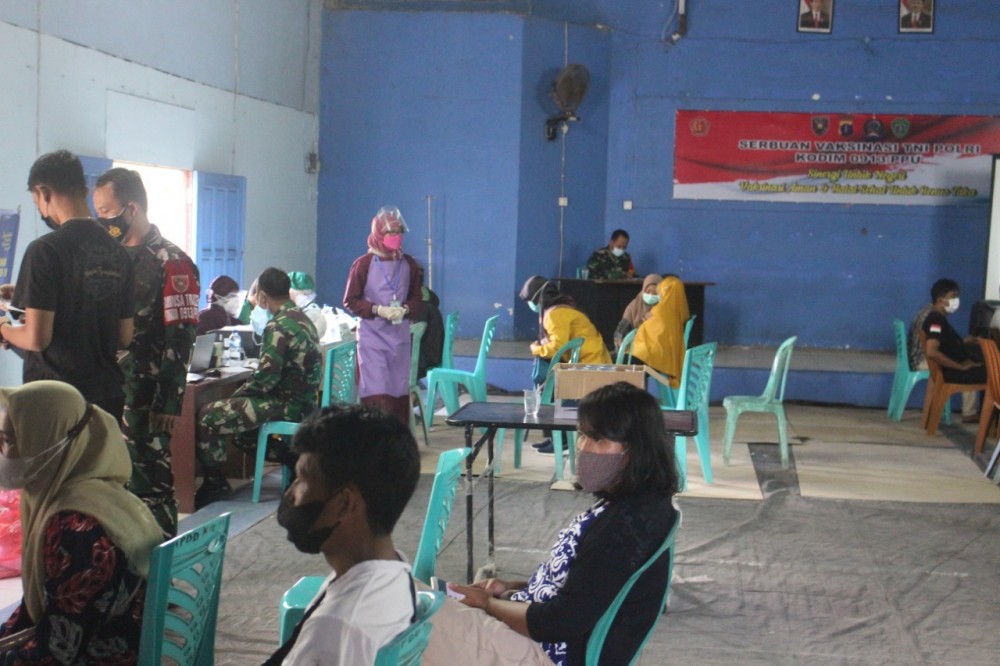 Serbuan Vaksinasi TNI-Polri Dosis Kedua di Gelar Kodim 0913/PPU