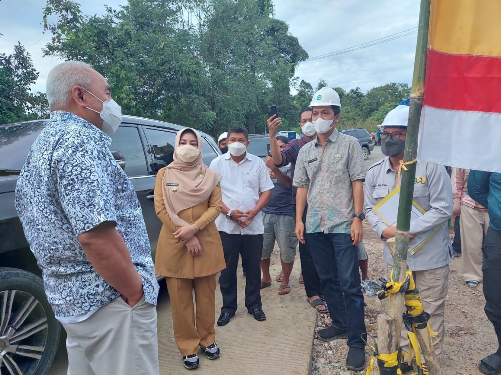 Gubernur Tinjau Pengerjaan Ruas Jalan Tanjung Redeb-Talisayan