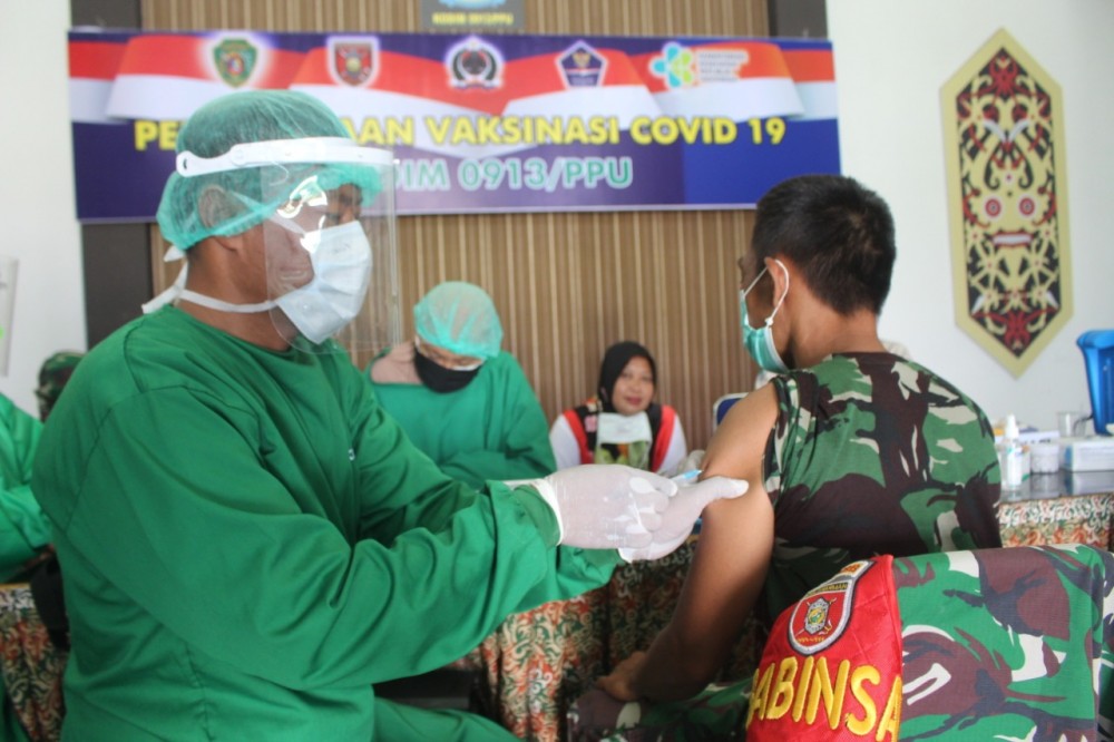 Stop Wabah Pandemi, Kodim 0913/PPU Laksanakan Serbuan Vaksinasi Covid-19 PENAJAM