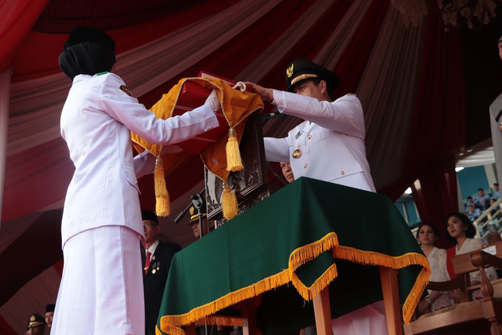 Upacara Penurunan Bendera Berjalan Hikmat Diskominfo Kaltim